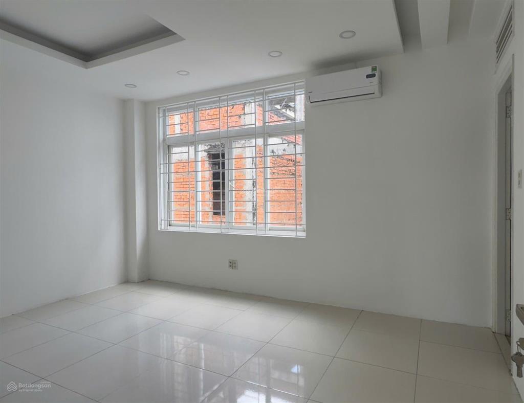 Nhà cho thuê khu đảo kim cương quận 2. dt 8x20m, hầm 4 tầng, 3 phòng cn. có máy lạnh. giá 70 triệu