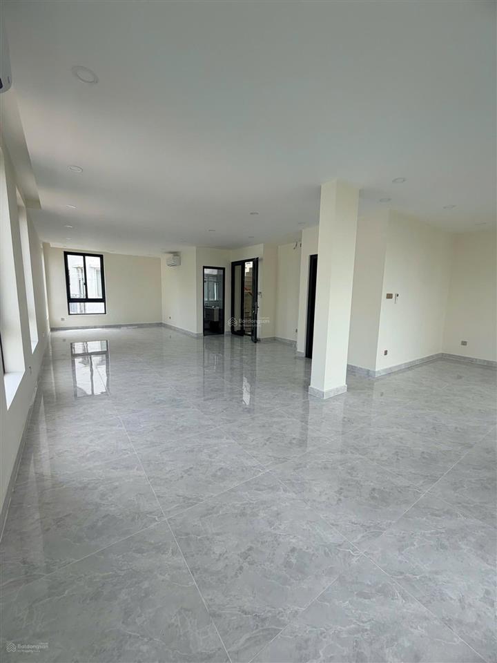 Nhà cho thuê dt 10x18m, hầm 4 tầng khu thạnh mỹ lợi, quận 2. thang máy, máy lạnh, pccc. giá 90tr/th