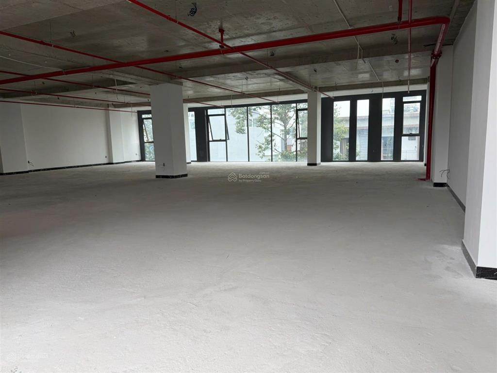 Tòa nhà góc thạnh mỹ lợi q2 cho thuê. dt 16x20m, hầm 6 tầng. thang máy, máy lạnh, pccc giá 245tr