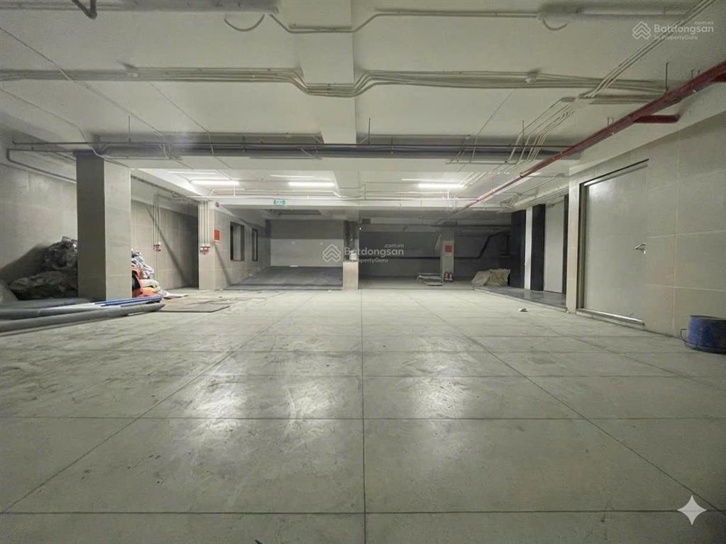 Tòa nhà góc thạnh mỹ lợi q2 cho thuê. dt 16x20m, hầm 6 tầng. thang máy, máy lạnh, pccc giá 245tr
