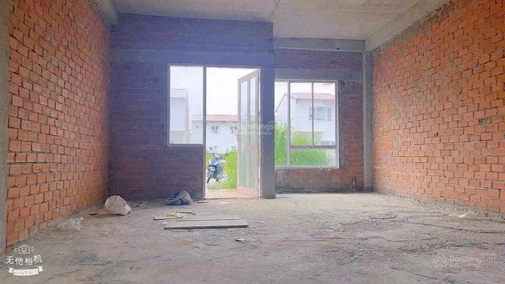 Bán shophouse đẹp xuất sắc 100m2, 1,35 tỷ tại kđt detaco nhơn trạch, đồng nai