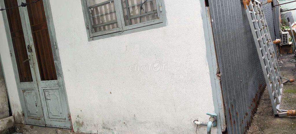 BÁN NHÀ HÓC MÔN - Ô TÔ ĐẬU CỬA - DT KHỦNG - GIÁ RẺ.