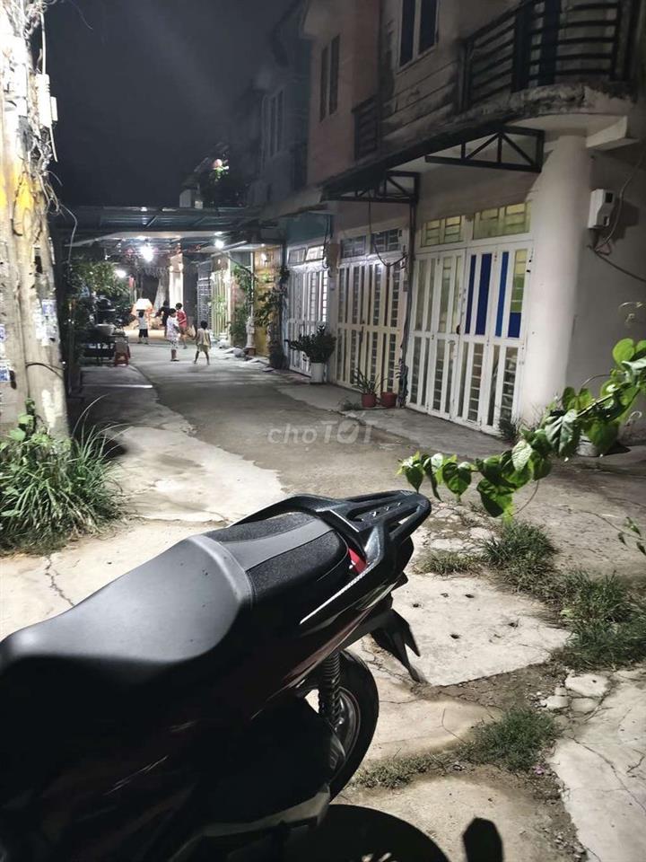 BÁN ĐẤT Q12 - XE TẢI ĐẬU CỬA - DT KHỦNG - GIÁ CỰC RẺ.