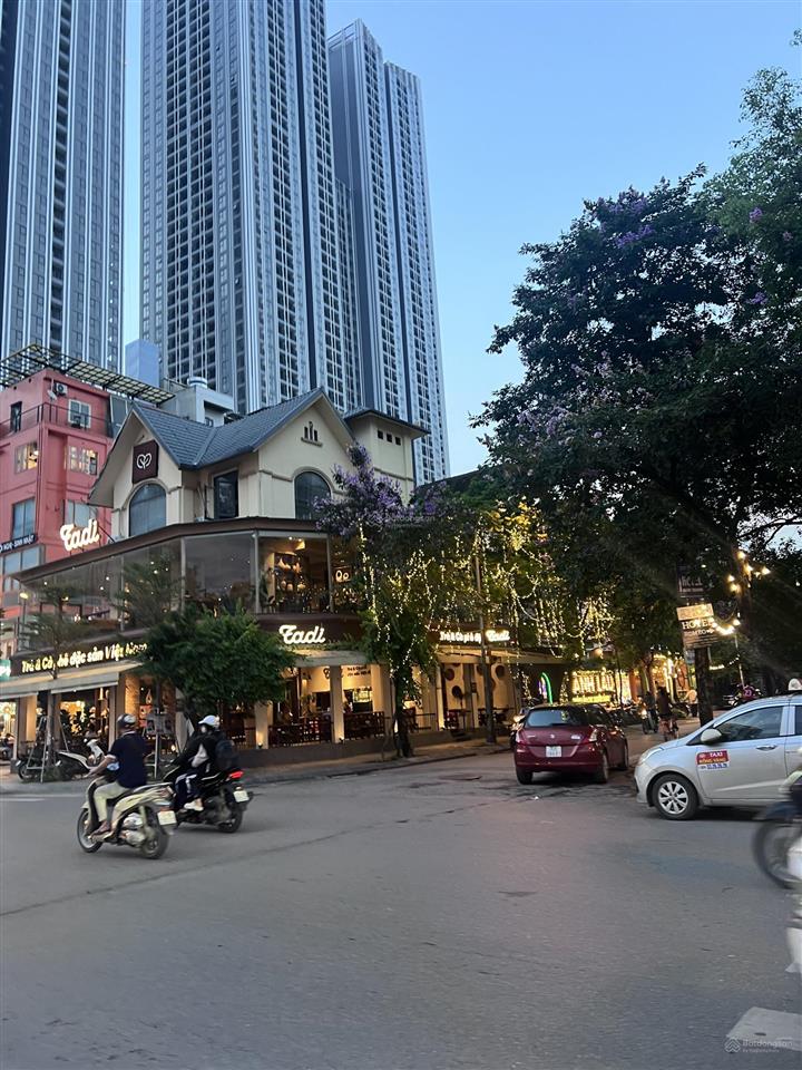 Bán nhanh  nhà phân lô 4t cán bộ công an văn quán  nguyễn khuyến. giá cực rẻ . đầu tư là thắng
