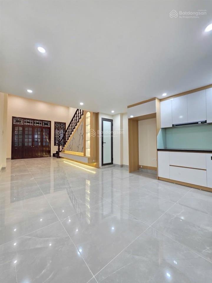 Bán nhanh nhà phân lô 5 tầng  bế văn đàn  ô tô tránh  giá cực tốt