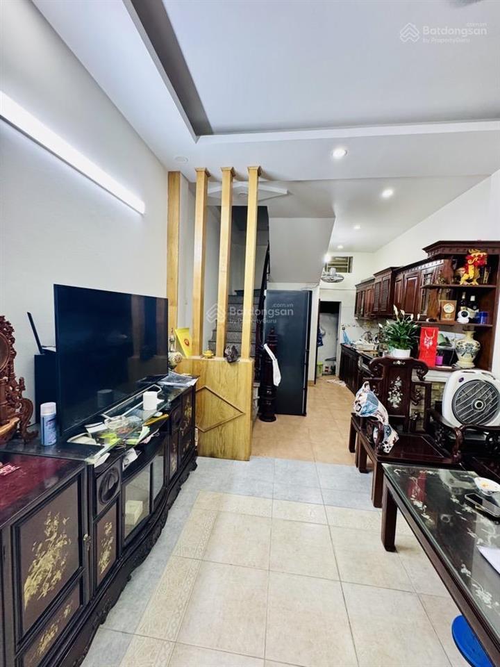Yên xá  5t  ô tô ngủ trong nhà. giá 11 tỷ. cần bán nên giảm sâu