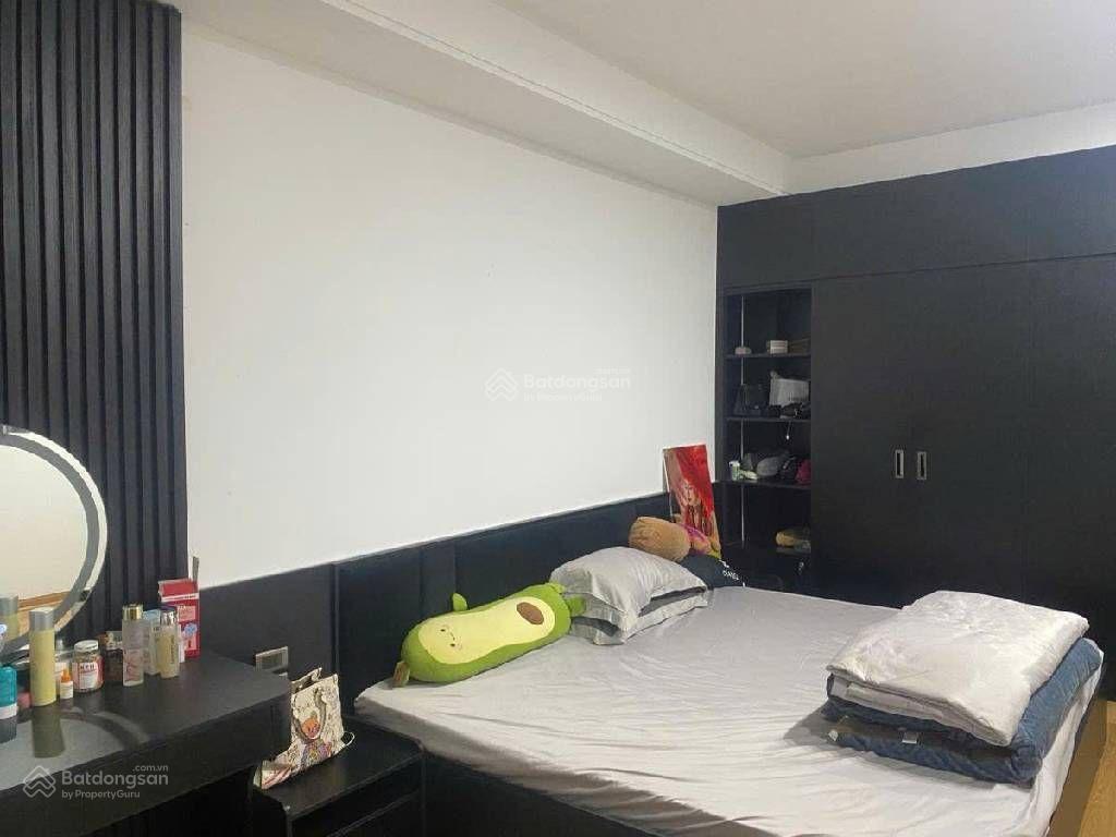 Giá tốt  lô góc 2 thoáng phố lụa hà đông 42m2 nhà dân xây chắc giá chỉ 8.4 tỷ