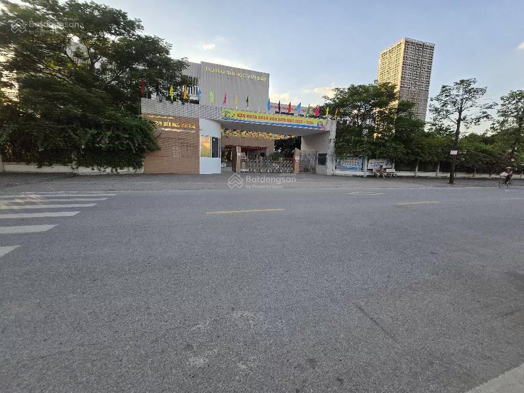 Bán gấp đất dịch vụ vạn phúc khách mua về xây toà nhà building 6 7 tầng thang máy cực đẹp