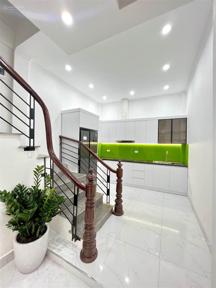 Thanh xuân  giá 8,3 tỷ  ô tô thông vào nhà  full nội thất  ngõ thông tứ tung