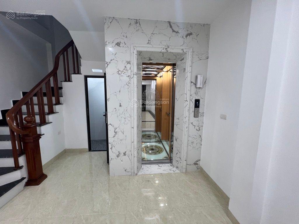 Bán nhà giáp louis  lê quang đạo kéo dài  6 tầng thang máy ô tô thông  giá đẹp