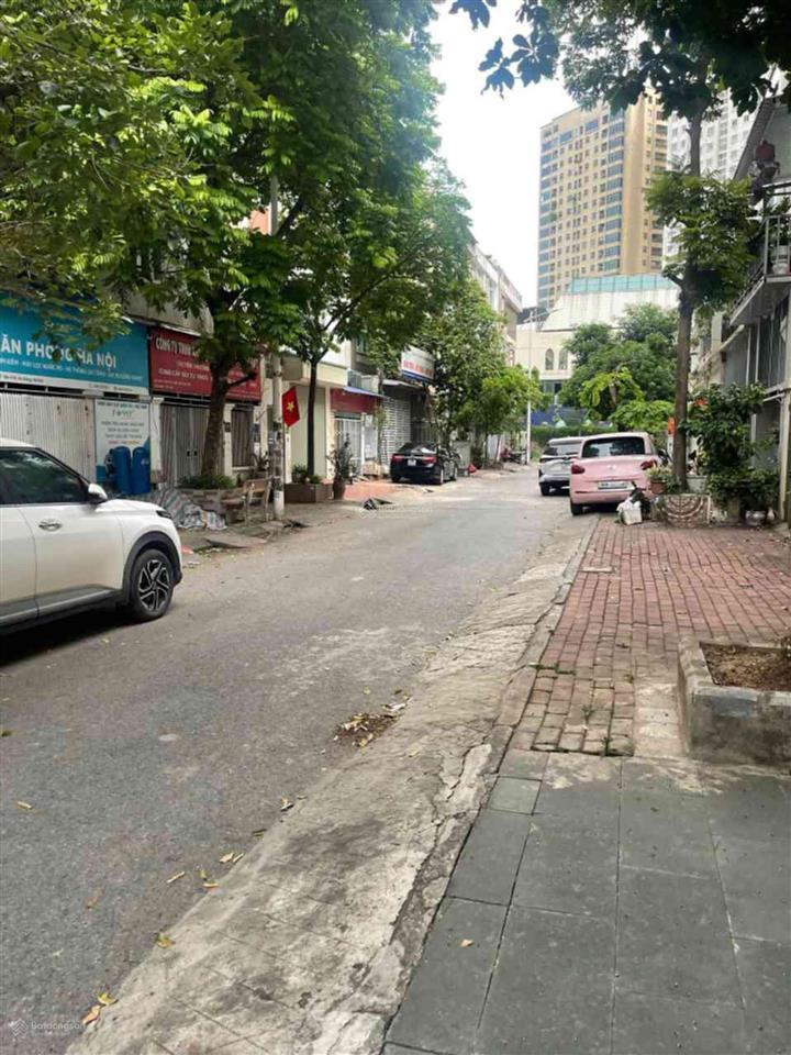 Cần bán lk thô văn khê  không lỗi lầm  83m2  5tầng  giá đẹp