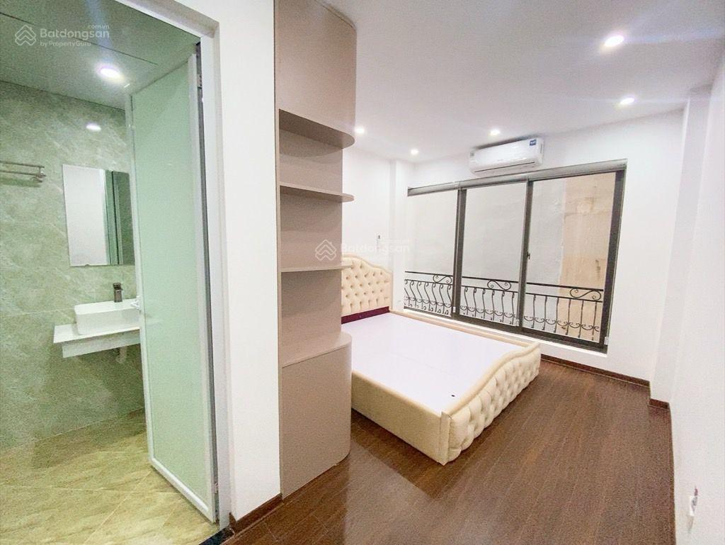 Chỉ 7.9 tỷ có ngay nhà 5 tầng thang máy, full nội thất, ô tô tránh xa la