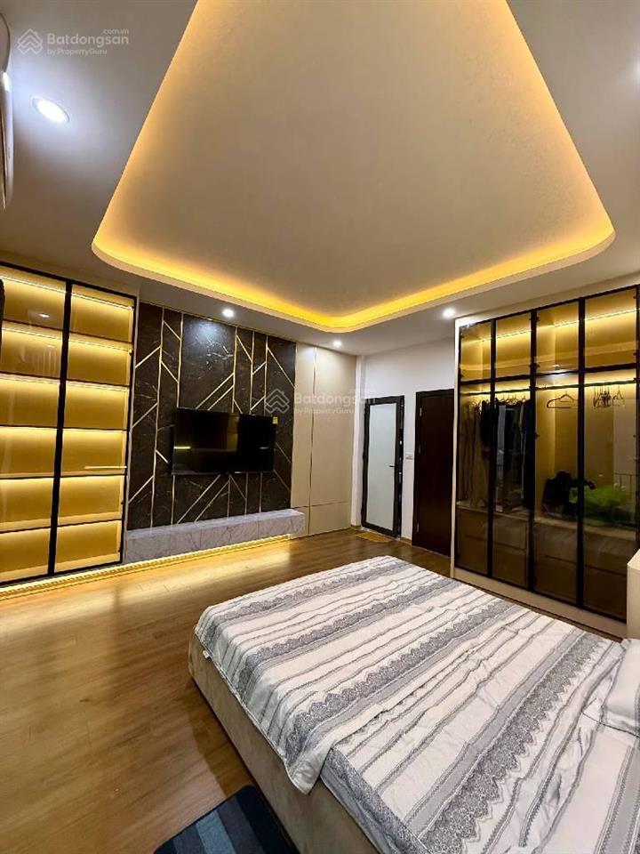 Cần bán nhà học viện an ninh  5 tầng. giá 8,8 tỷ. khu vực hiếm nhà bán
