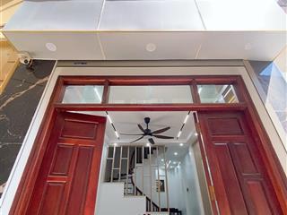 Nhỏ tiền nhà hiếm  3 ngủ tặng full nội thất  chỉ việc về ở  giá bán nhanh 4.6 tỷ