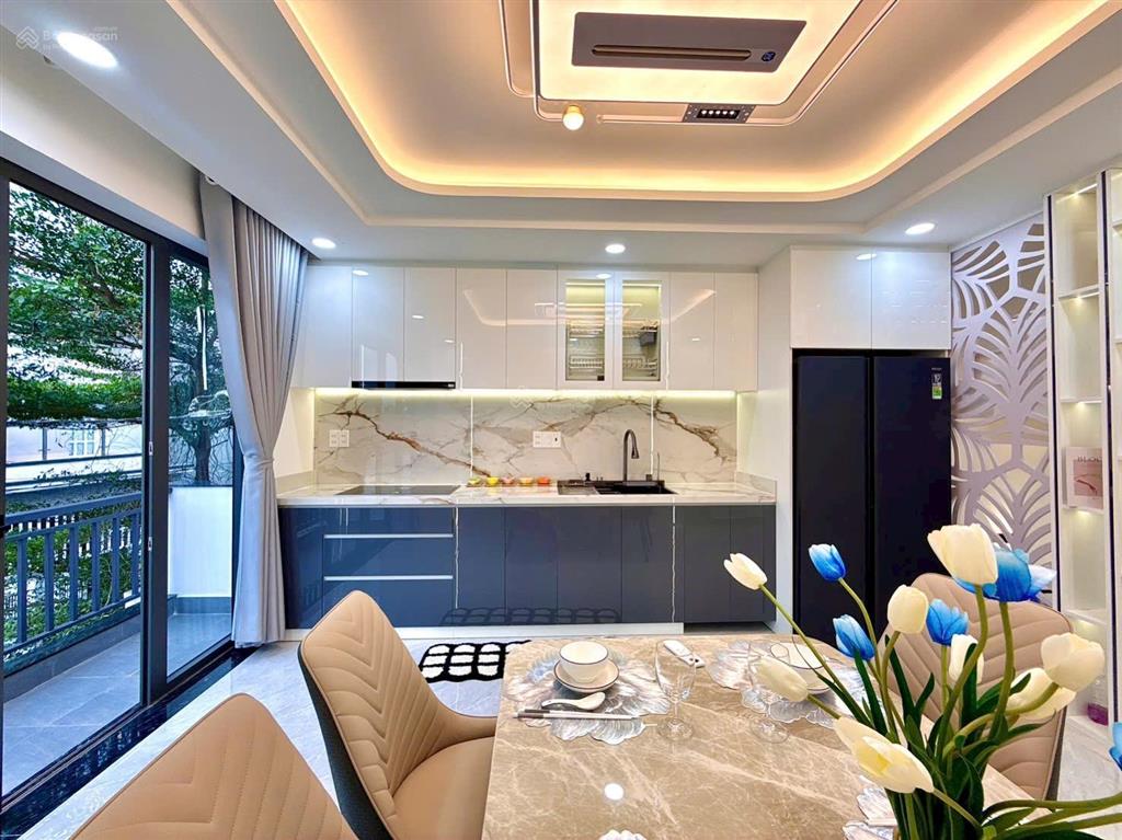 Bán nhà 1 lửng 3 lầu mới xây đẹp hẻm xe hơi ngay cao đẳng điện lực