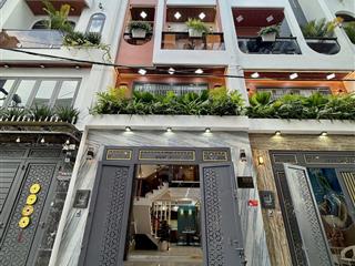 Bán nhà lửng 3 lầu có gara ô tô, phòng tắm xông hơi hẻm ô tô rộng rãi chỉ 6.3 tỷ