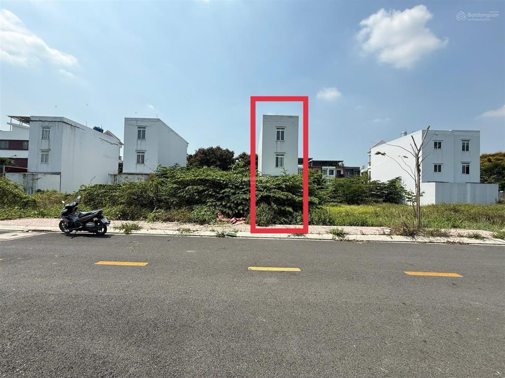 Bán đất ngang 5m đường lê thị riêng kế bên khu hà đô. đường 10m xd tự do