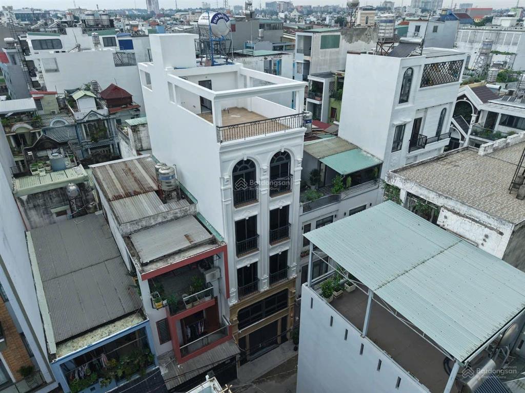Bán chdv phan huy ích kế bên emart giá chỉ 14 tỷ 8 có 14 phòng thu nhập 70tr/tháng