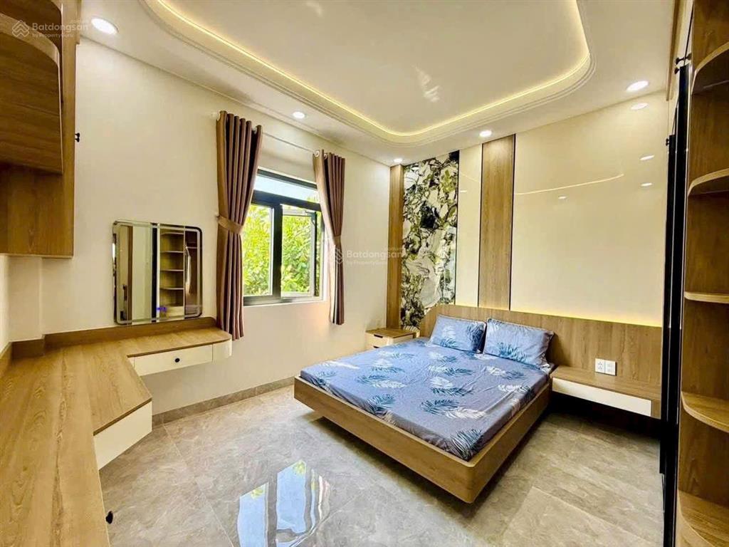 Bán nhà 1 trệt 2 lầu (4mx18m) 3 pn, gần chợ đường xe hơi 7m chỉ 5,2 tỷ