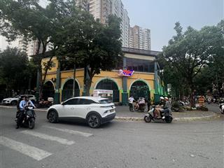 Cho thuê 900m2 lô góc 2mt cực đẹp tại trung kính phù hợp nhiều mô hình