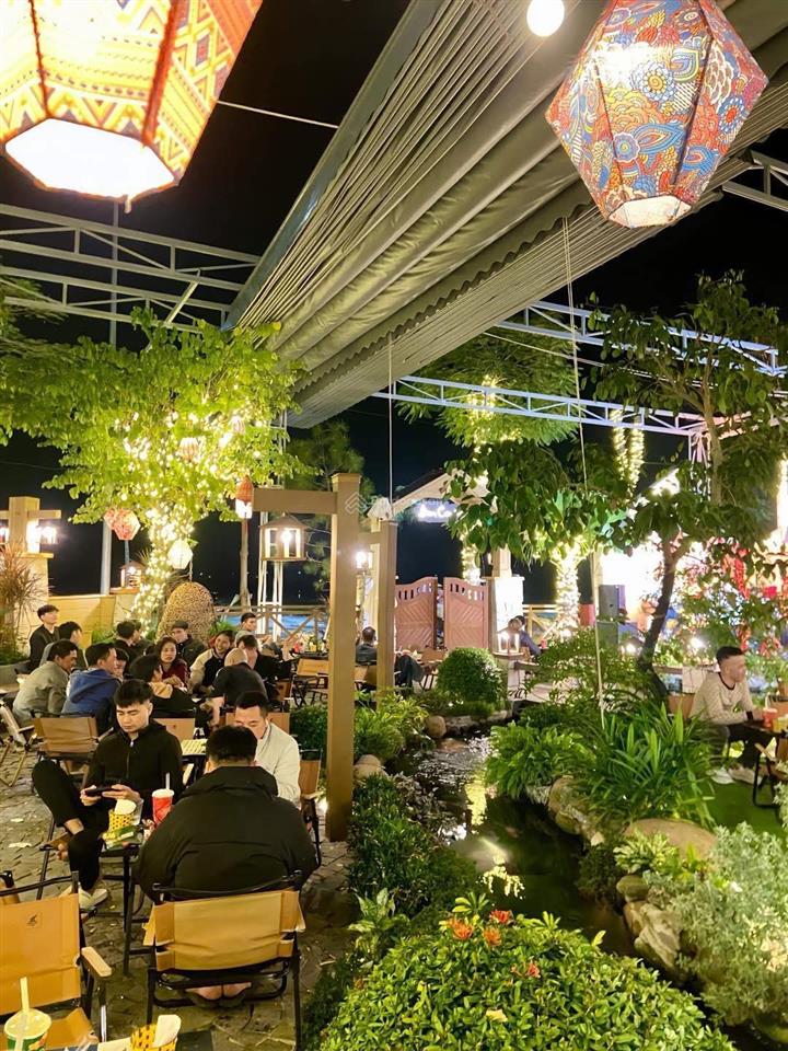 Mặt phố hàm nghi lô góc cực đẹp  có phần vỉa hè cực rộng rãi, thoải mái bày bàn cực đẹp