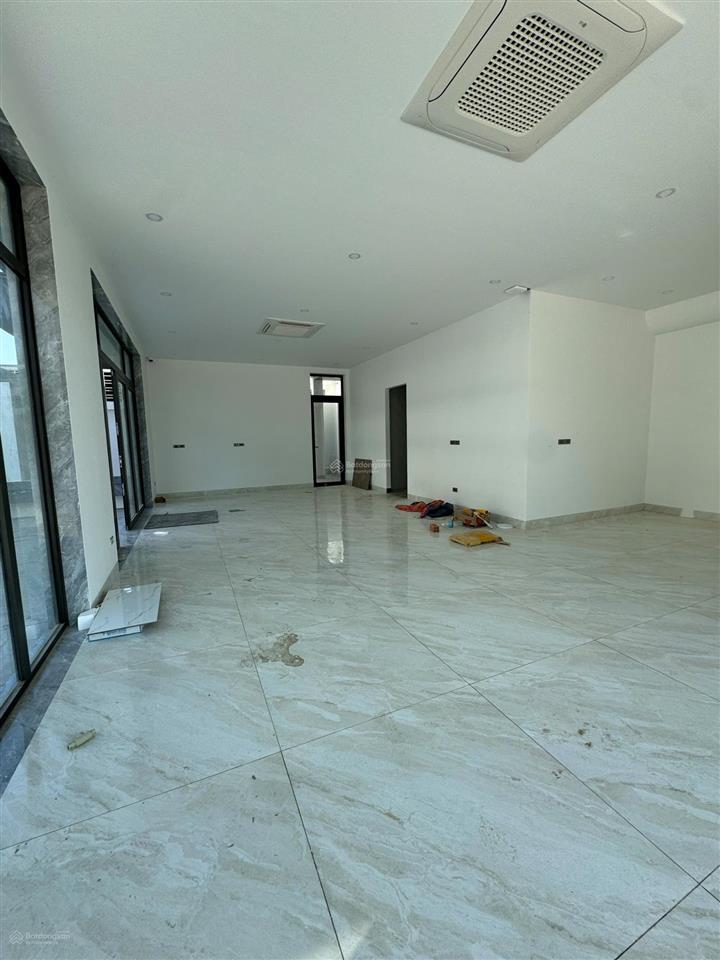 Cho thuê mặt bằng vip đường vương thừa vũ
