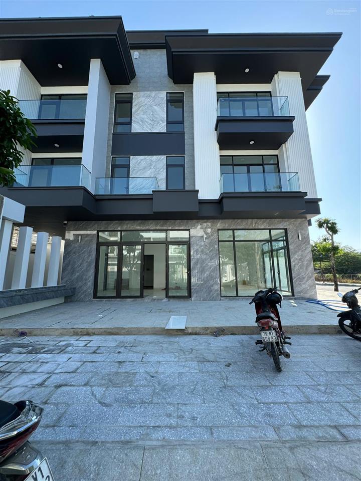 Cho thuê mặt bằng vip đường vương thừa vũ