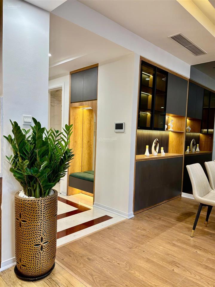 Chính chủ bán căn hoa hậu 3pn, 95m2 tại thống nhất complex, full nội thất, sổ đỏ, giá 10 tỷ có tl