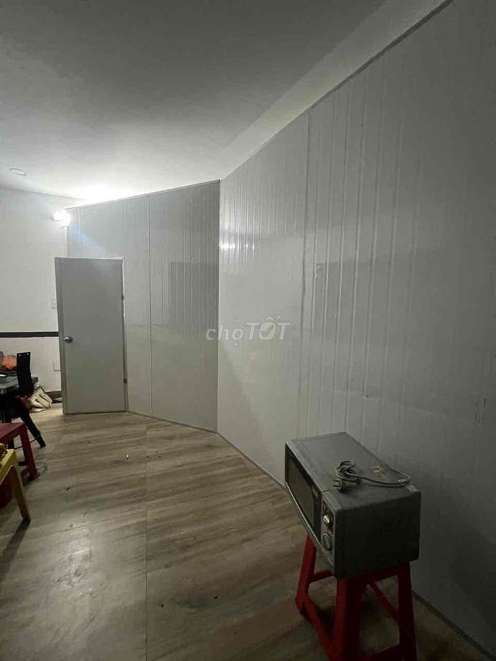Căn hộ dịch vụ /phòng Tx32 giao 25, ngay chợ Thạnh xuân , từ 2,1-2,5tr