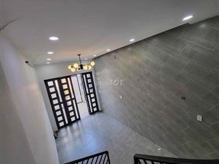 Nhà 2 lầu, 4 pn, 3wc, gần sông sài gòn mát quanh năm-7,9tr