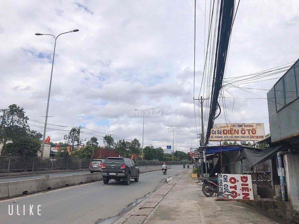 1000m2 ĐẤT MTiền Q.LỘ 1A - đối diện KHU ĐH N.LÂM , cách GA METRO 200m