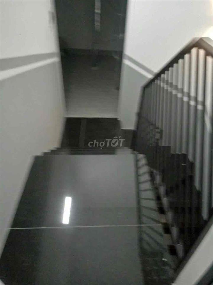 Nhà Tl26 -1 sẹc - khu Vip đường 9m -3 lầu ,5 pn chỉ 4,290 tỷ