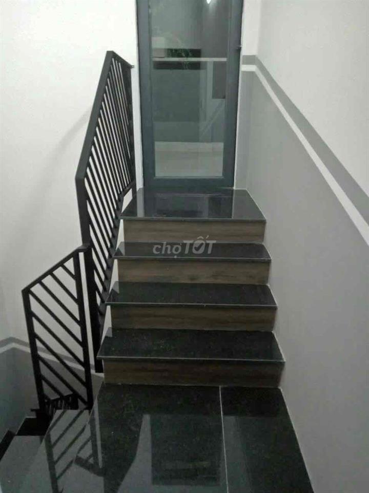 Nhà Tl26 -1 sẹc - khu Vip đường 9m -3 lầu ,5 pn chỉ 4,290 tỷ