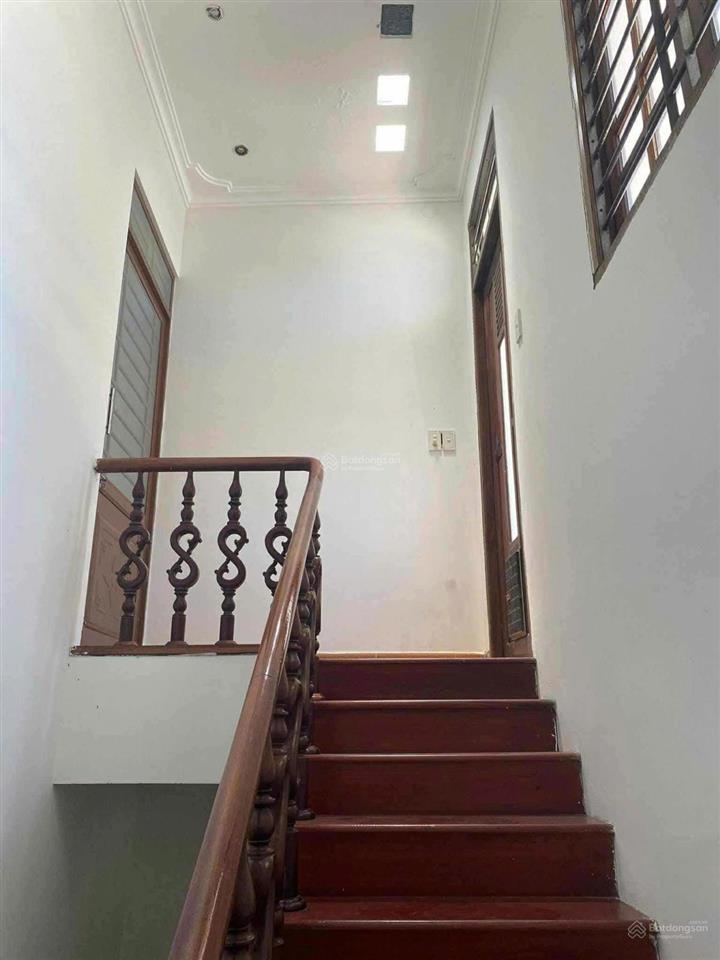 Bán nhà mặt tiền gần bến xe, đường đoàn hữu trưng, hòa an, cẩm lệ. dt 107m2,3 tầng, 6,8 tỷ.