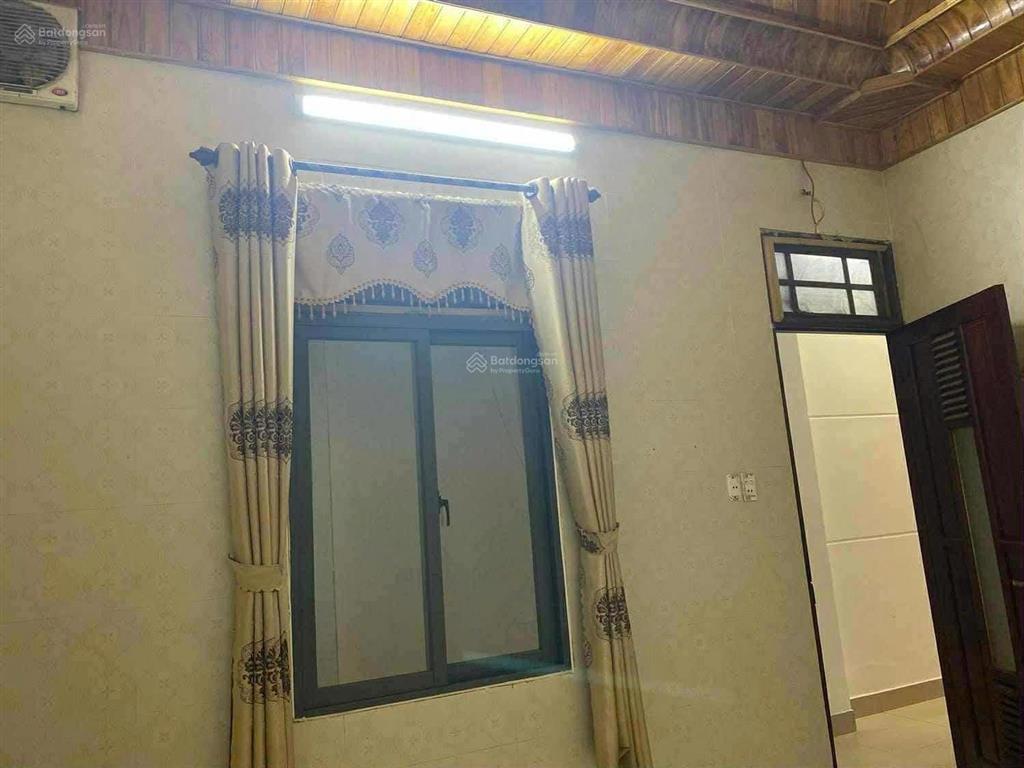 Bán nhà mặt tiền gần bến xe, đường đoàn hữu trưng, hòa an, cẩm lệ. dt 107m2,3 tầng, 6,8 tỷ.