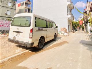 Hiếm, giá tốt. bán đất giang biên, 54m2 giá 8,9 tỷ. ô tô đỗ cửa, đường thông