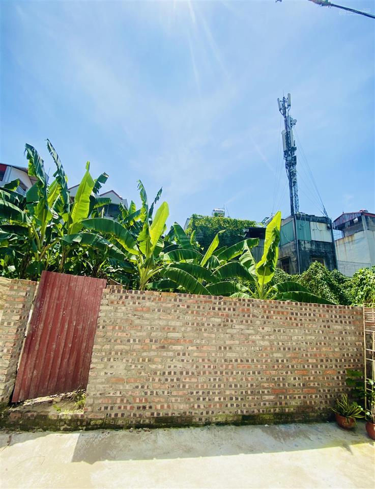 Bán đất giang biên, kẻ tạnh, dt 74m2, mt 4.2m, ôtô đỗ cửa. giá 11,9tỷ