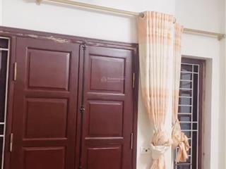 Cho thuê nhà riêng tại thượng thanh long biên, dt 60m2, 4 tầng, 3 ngủ, giá 7triệu/ tháng