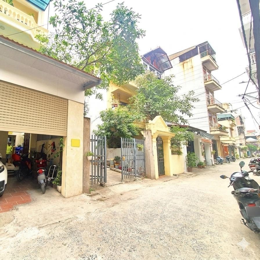Bán đất ngô gia tự việt hưng, long biên 100m2 x 5.2m, ô tô tránh, giá 16.3 tỷ