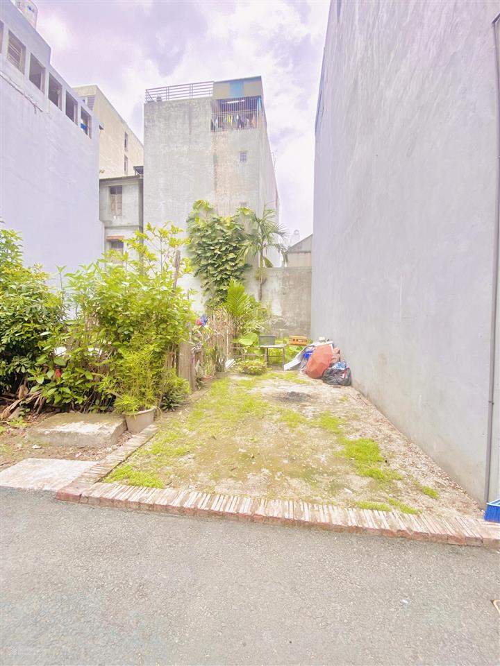 Giá đầu tư! bán đất bồ đề, sát hồng tiến, dt 50m2, đường ô tô thông, giá 10tỷ.