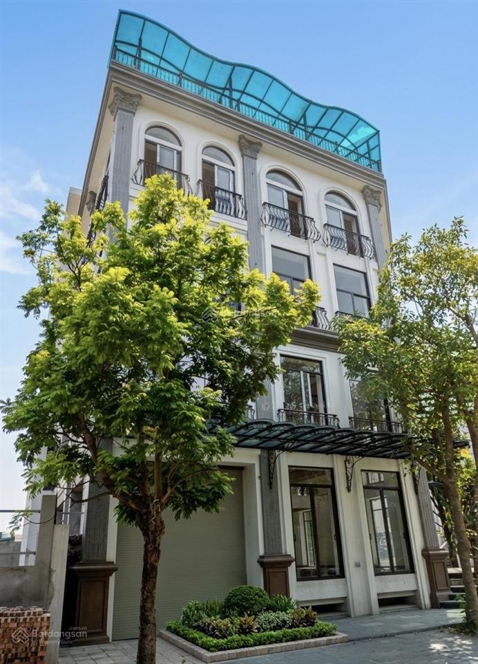 Hiếm! cho thuê biệt thự việt hưng, 330m 5 tầng. vỉa hè kinh doanh, khách sạn.