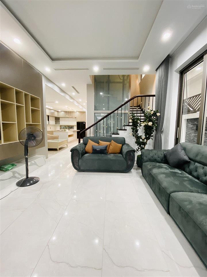 Bán biệt thự kđt việt hưng 190m  nhà mới, thang máy, full nội thất, sân vườn đẹp  giá 57