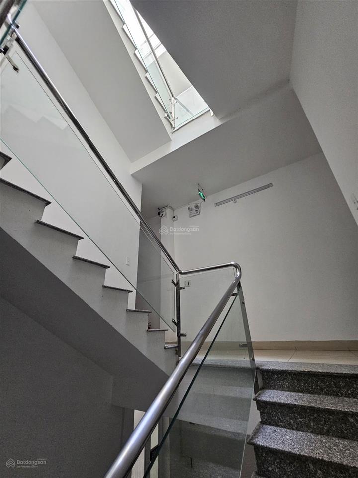 Siêu phẩm tòa căn hộ 4 tầng giá rẻ nhà mặt tiền trung tâm hải châu  đà nẵng