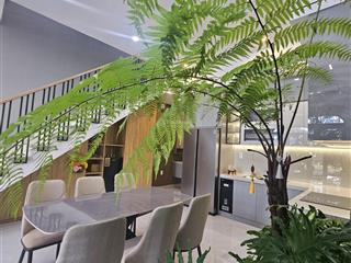 Cực hot cực rẻ, nhà 2 tầng, 100m2 đường 7.5m thông thẳng ra biển.