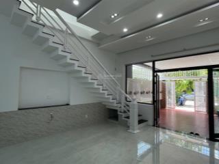 Siêu hot nhà 2 tầng mt thanh tịnh, đường 10.5m, 100m²