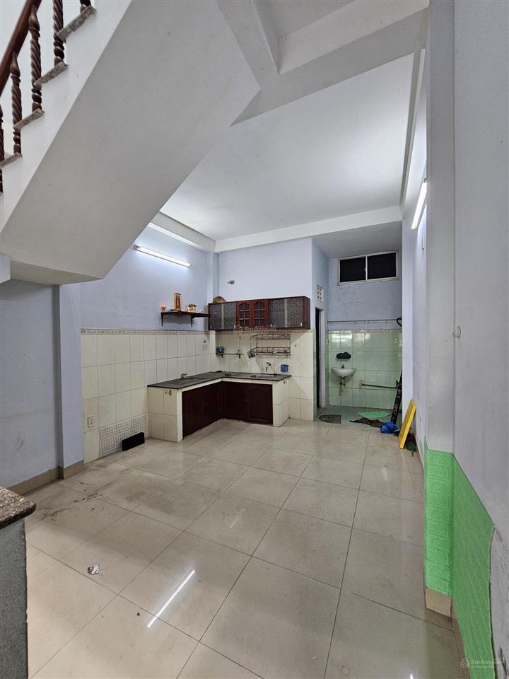 Gấp bán nhà 2 tầng trung tâm hòa cường vị trí đẹp, giá tốt