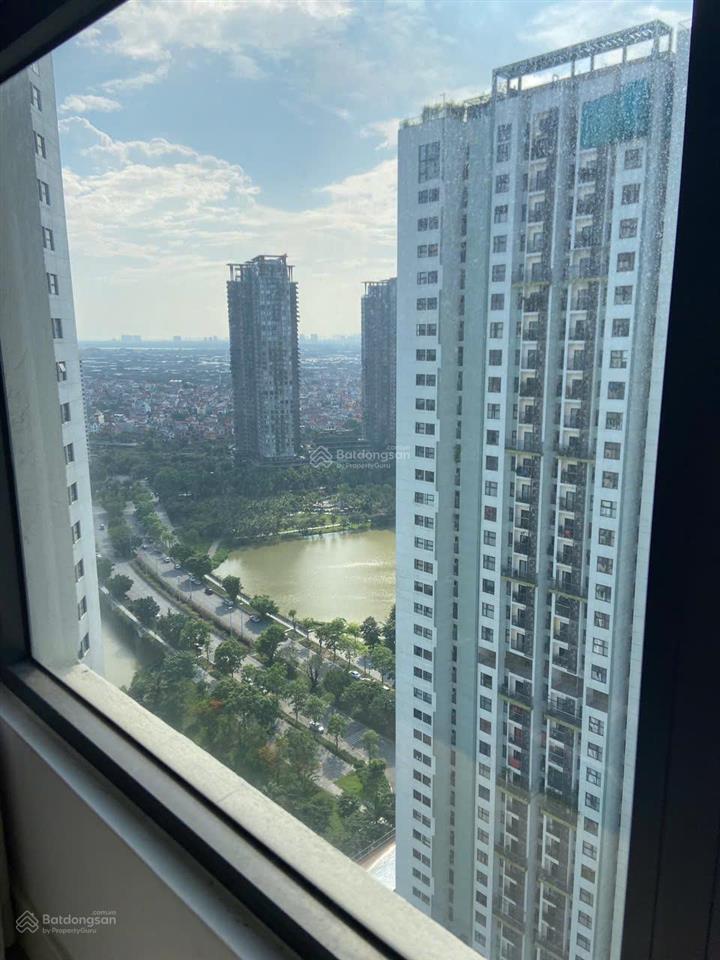 Bán gấp 2pn 1vs 58m² toà central lake, nhà đẹp, giá tốt 3.8 tỷ