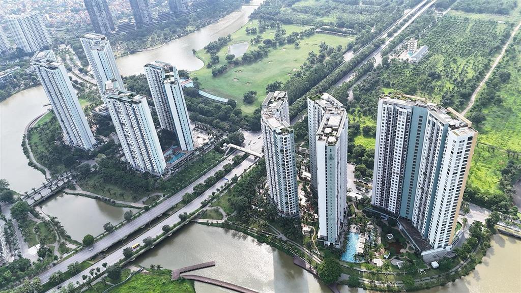 Bán gấp 2pn 1vs 58m² toà central lake, nhà đẹp, giá tốt 3.8 tỷ