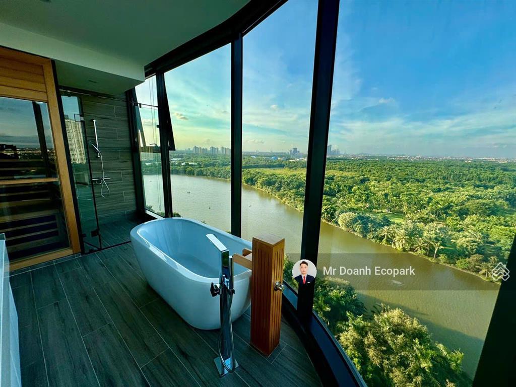Mời thuê căn "hoa hậu" 3n 2vs  tòa landmark  view trực diện hồ  có khoáng nóng