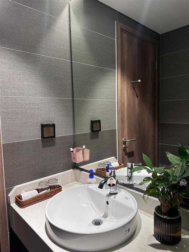 Cho thuê căn 2n2vs  65m2 | toà onsen ecopark | nội thất đẹp | hướng mát | view hồ